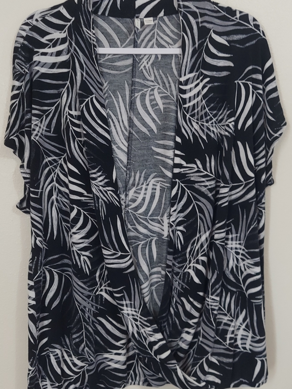 Cato Black and White Leaf-Print Draped Front Tunic